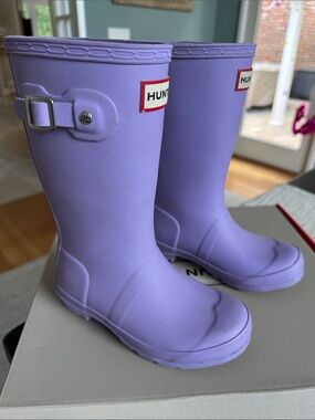 Hunter Original Lavender Rain Boots with Side Buckle B12 G13 Very Nice.
